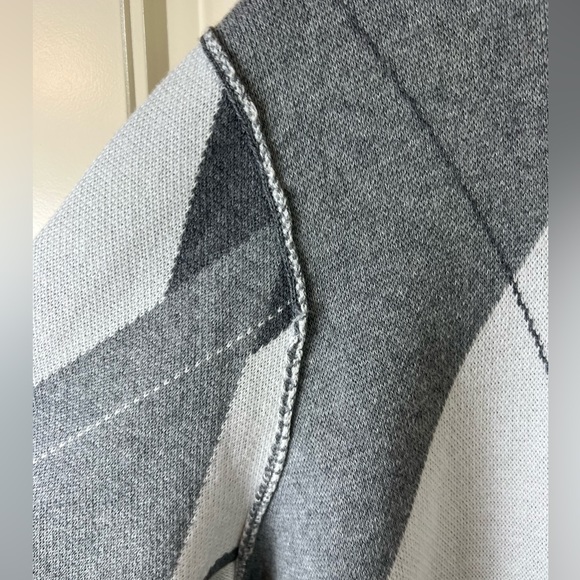 NWT Ted Baker London Avebury Diamond Crew Neck Gray & White Sweater Mens Size:XL - Picture 12 of 14